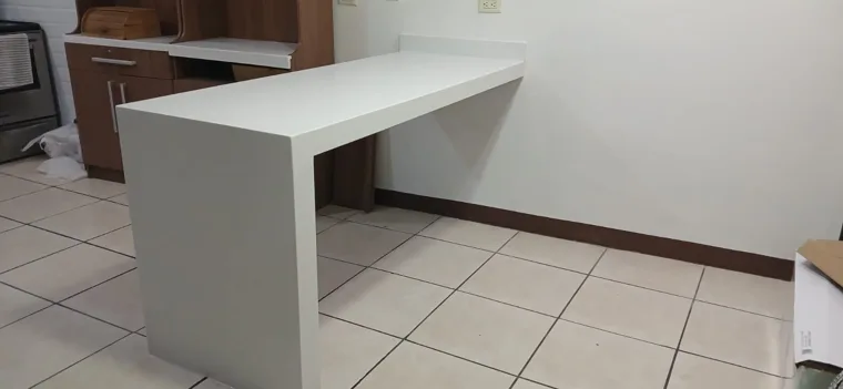 Superficie y detalles de cocina