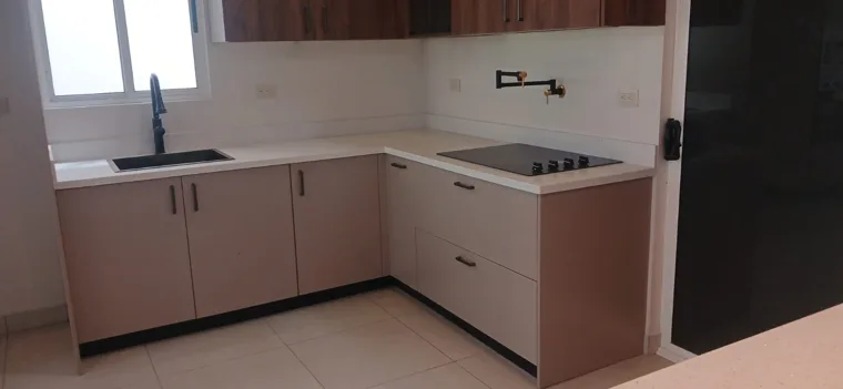 Superficie y detalles de cocina