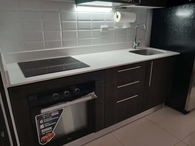 Superficie y detalles de cocina