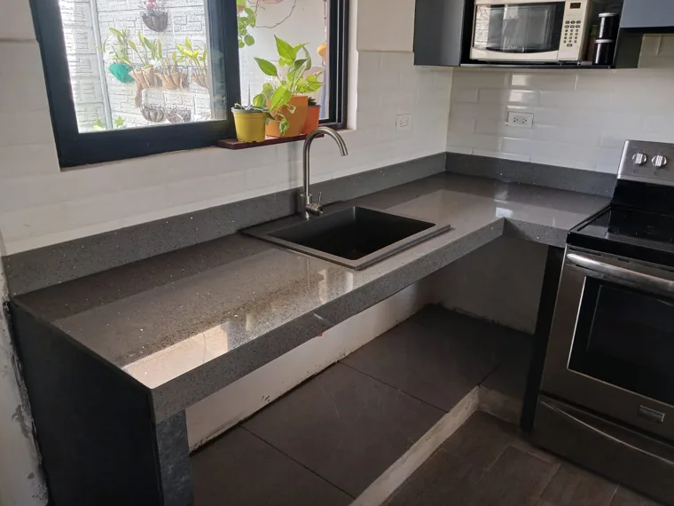 Superficie y detalles de cocina